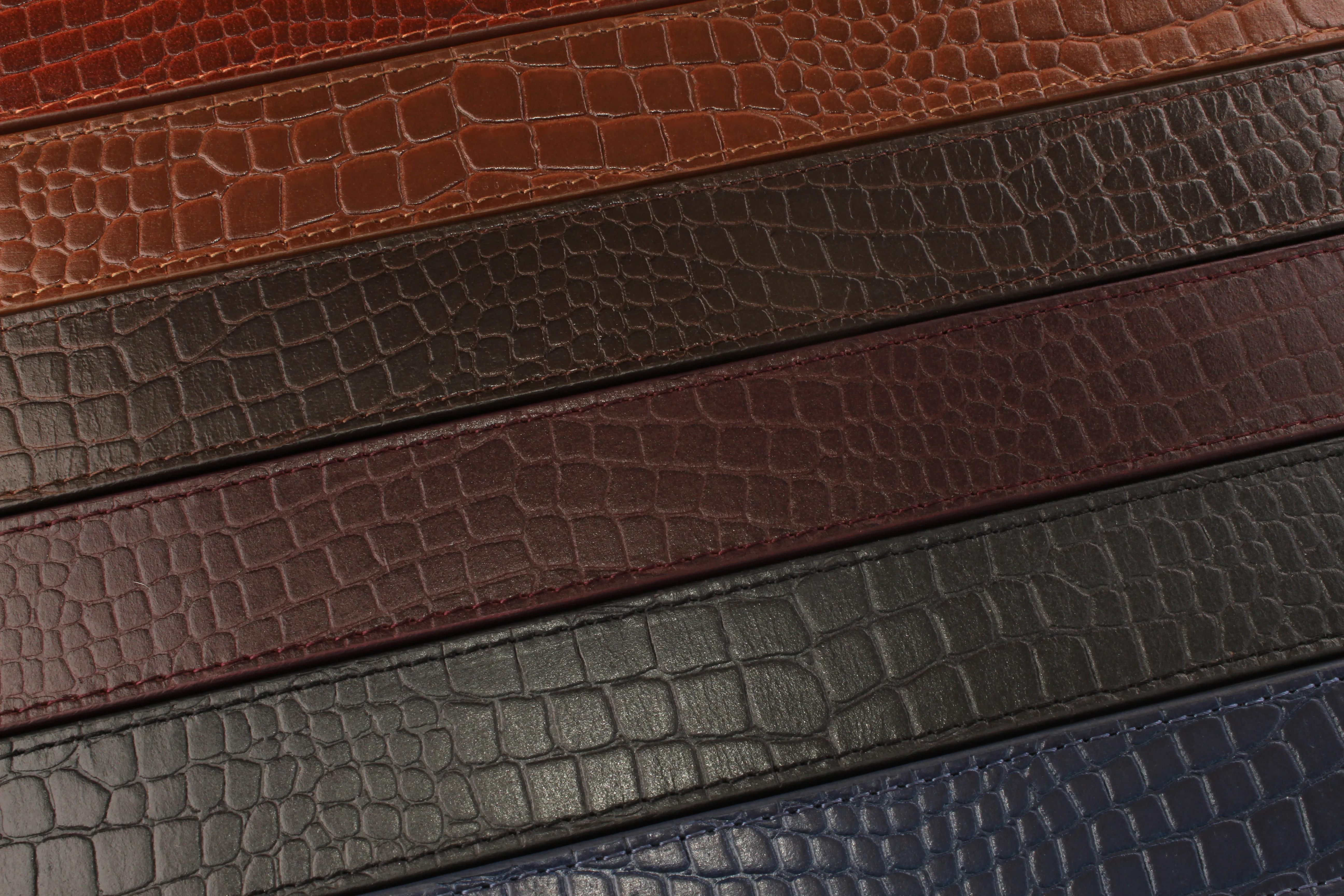 1.5" Crocuffalo Vegetable Tanned Leather - Image 4